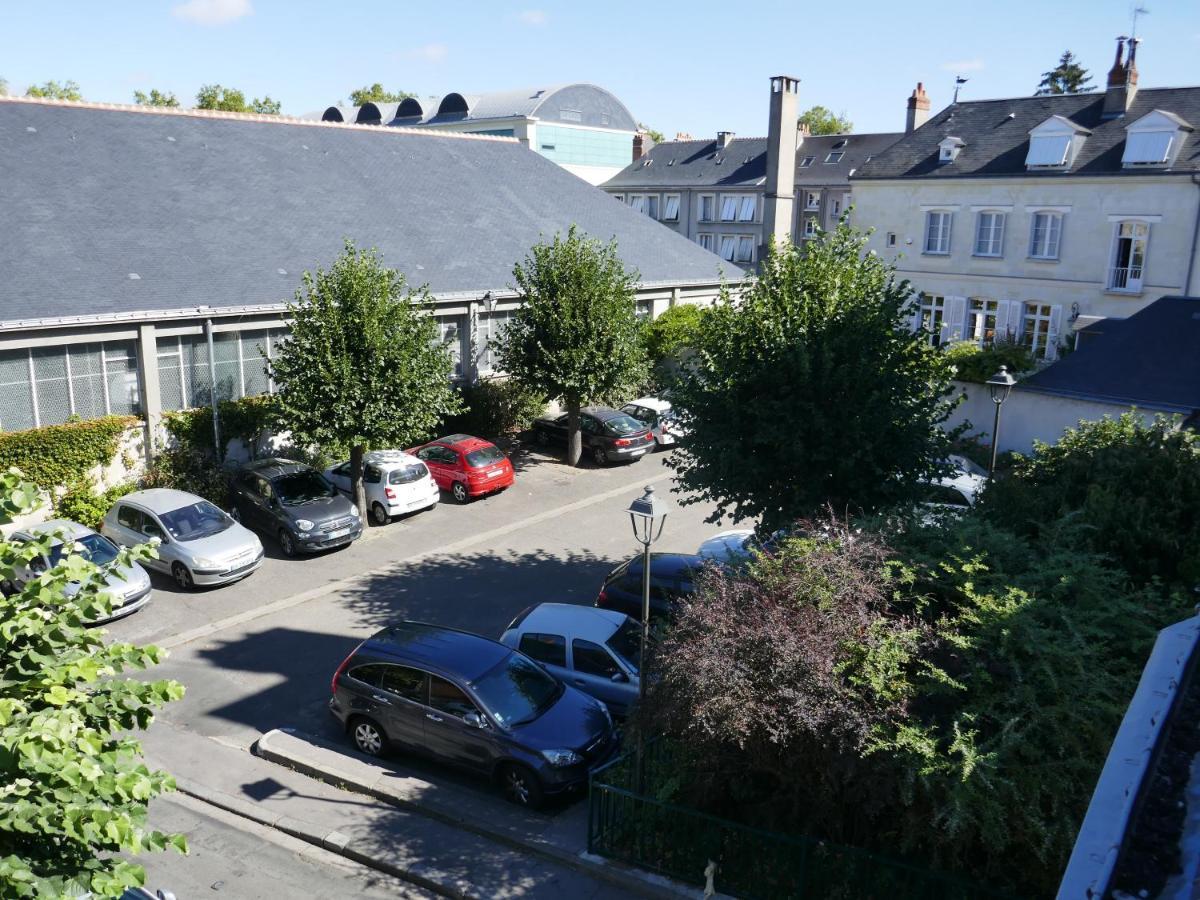 Apartamento L Escalier Rouge Tours Exterior foto