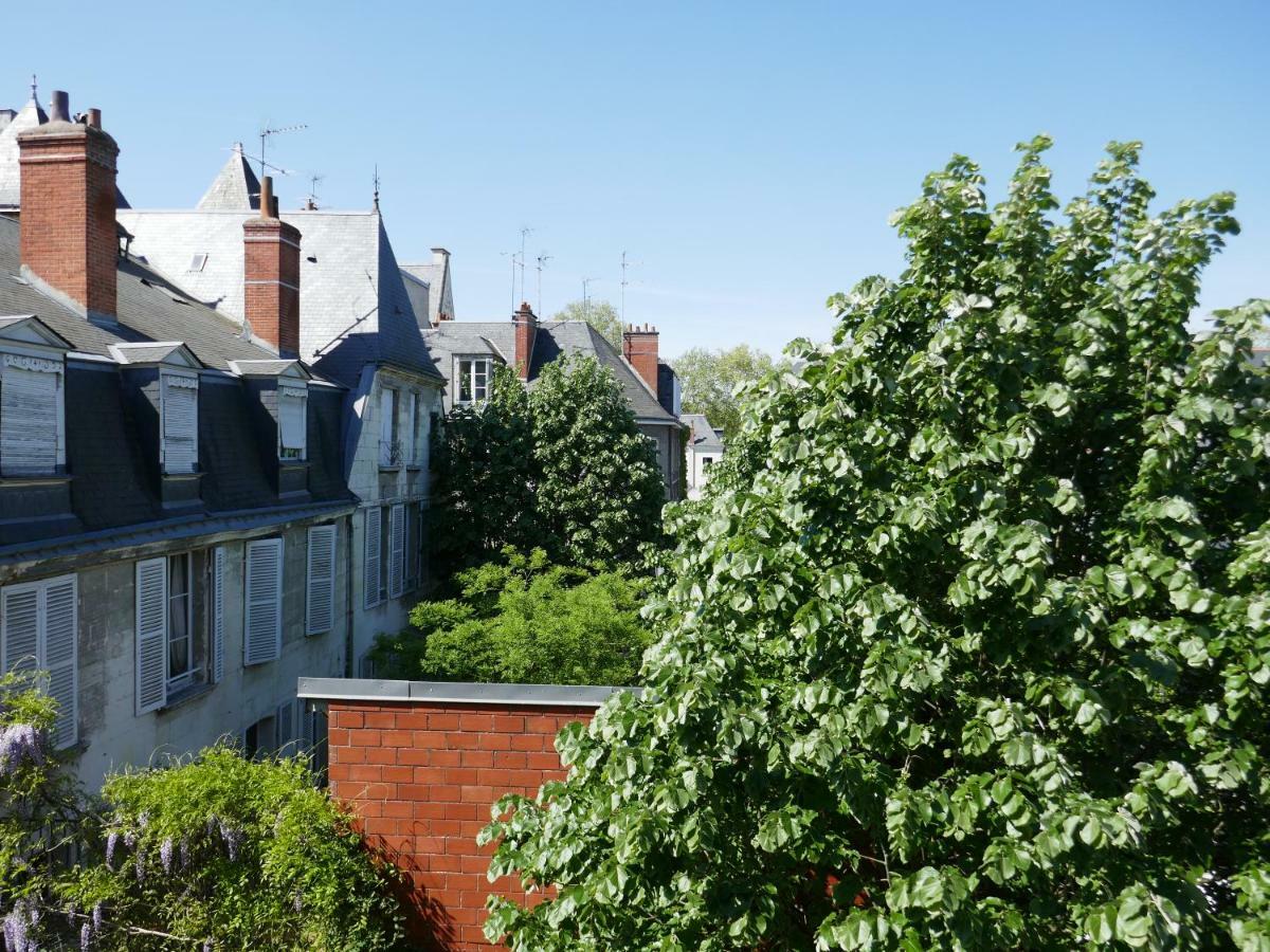 Apartamento L Escalier Rouge Tours Exterior foto